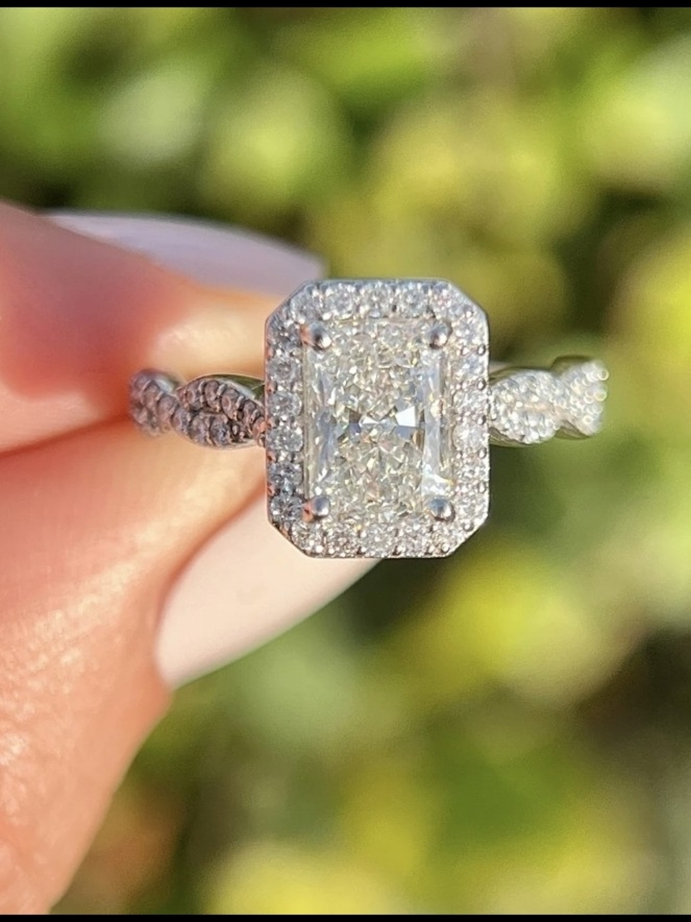 2.5 CT* Radiant-Cut Crushed Ice With  Twist Pave Band Size 7.5 New